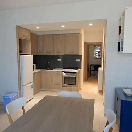 Connie's House İstanköy