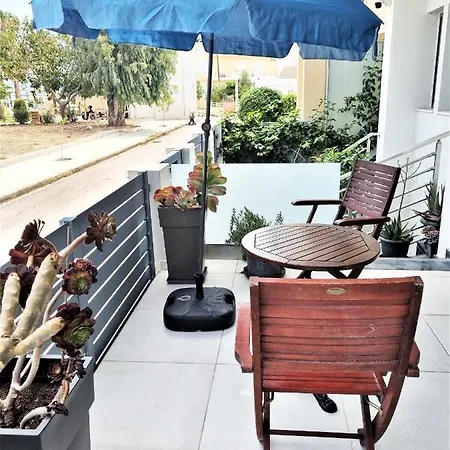 Connie's House Lägenhet Kos